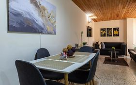 apartamento grande, hermoso, acogedor y privado